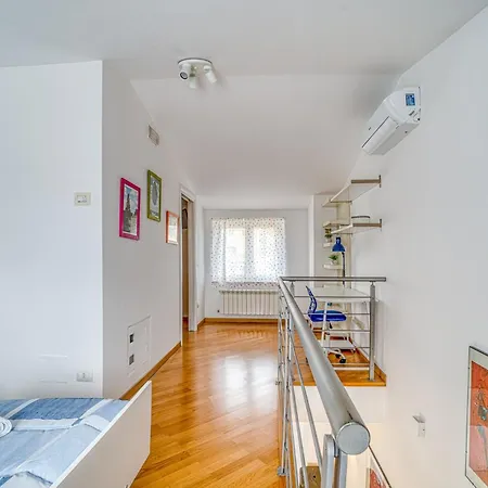 Guesthost - La Terrazza Sull'umbria *